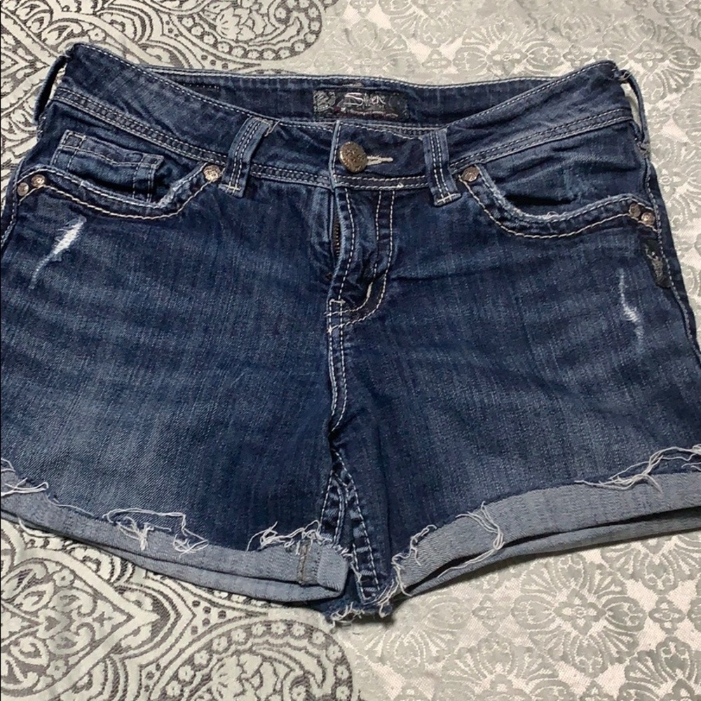 Silver jean shorts size 29